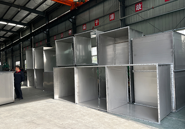 1727321649664595.jpg 十堰風(fēng)管加工廠在制作時有什么要求